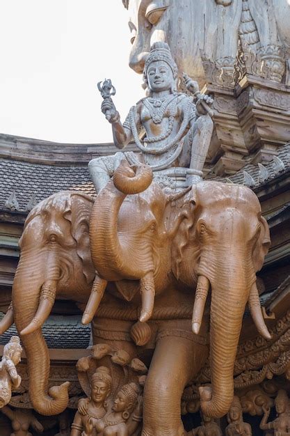 vedant images    freepik