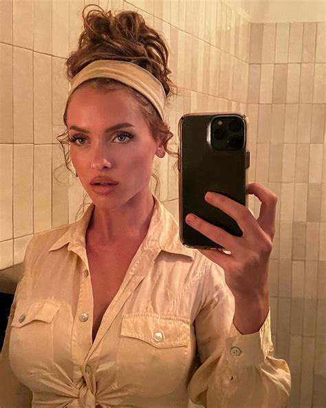 BARBARA MORELAND | Officially apart of the slug life 🐌 @futurewise