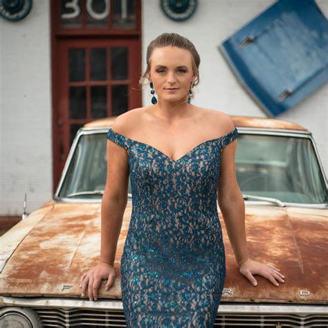 8 Tips for Prom Dress Shopping! | Cathy Allan Blog