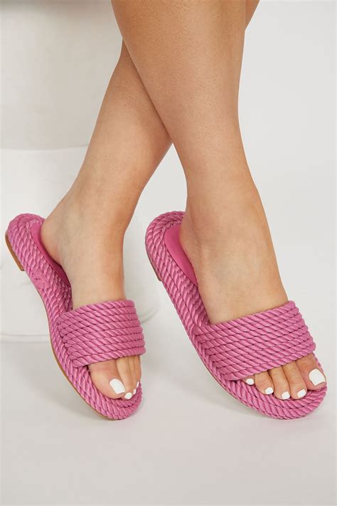 Tropical Vacay Flat Sandals - Fuchsia | Fashion Nova