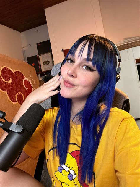 TW Pornstars - Vita Celestine. Twitter. Ven al stream, jugando con