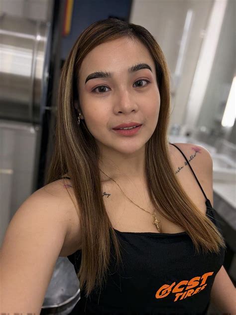 Sweet Jazmine Medina added a new... - Sweet Jazmine Medina