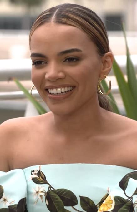leslie grace wikipedia