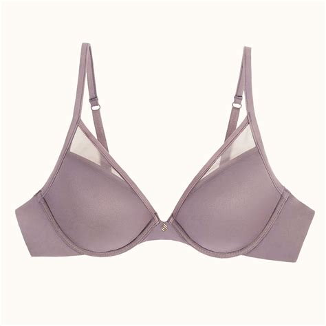 9 Bra Types Lingerie Experts Swear By for Different Breast Shapes | Glamour