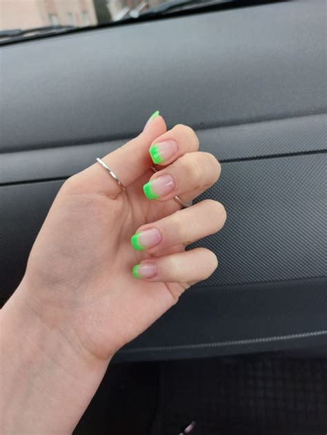 Pomysł na paznokcie 🌻🌷🌸 | Nails, Manicure, Delicate