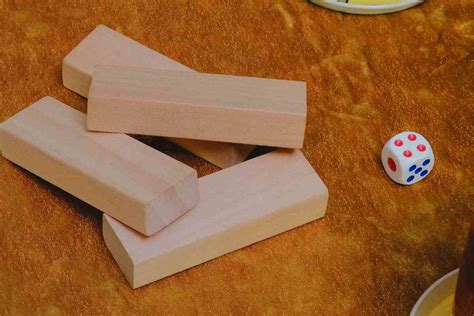 how to play jenga with dice