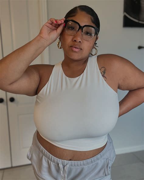 Mizz Melons (@mz.melons) • Instagram photos and videos