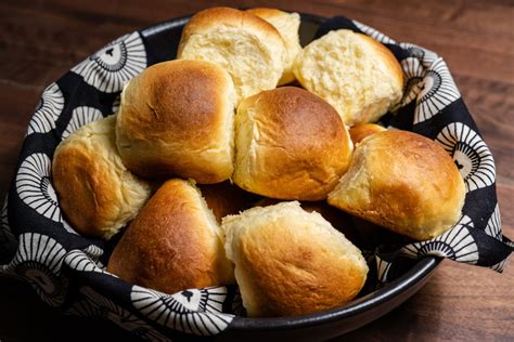 Brown and Serve Rolls | Thanksgiving Recipe | Alton Brown