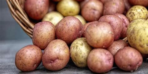 Can You Eat Raw Potatoes? Only In Moderation - Pantry Tips