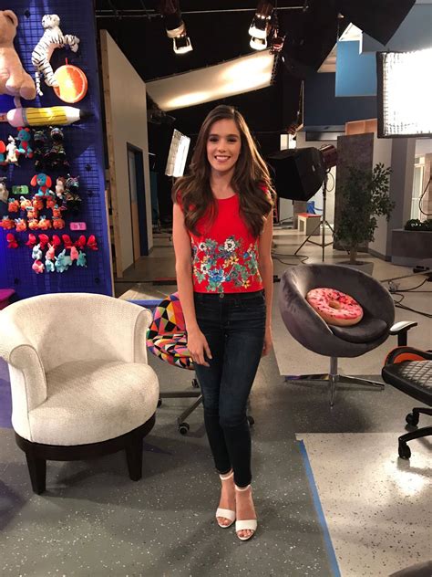 Conoce a Vikki de Vikki RPM (Video) - Noticias de Espectáculos - De Chismes