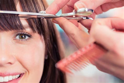 Fringe Benefits: How to Trim Your Own Bangs - Calyxta