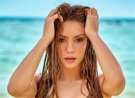 shakira   naughty mermaid   beach showing   tiny waist