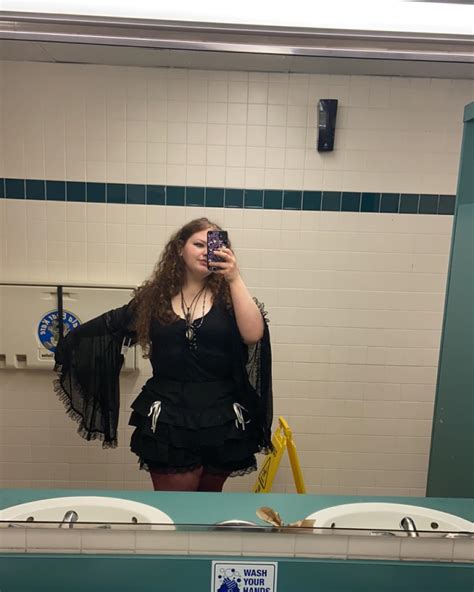 jakki davis (@jaded_jakki) • Instagram photos and videos