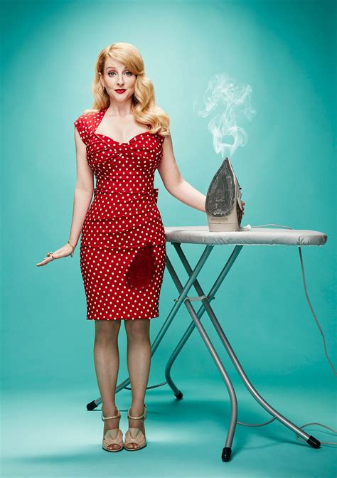 Melissa Rauch legs | Naked body parts of celebrities