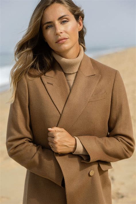 Luxury fibres explained - Camel hair & Baby Camel wool - Blugiallo