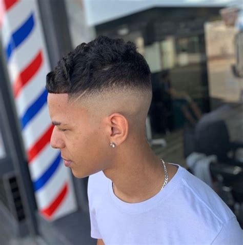 30+ Best Mid Burst Fade Haircuts for Men in 2025