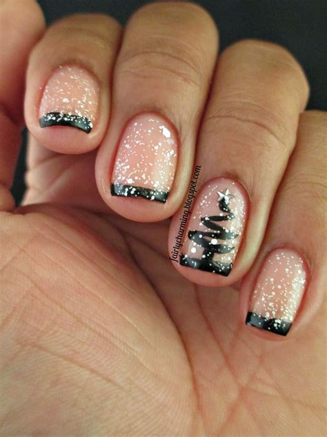 White Nails With Christmas Tree at Gregory Addison blog