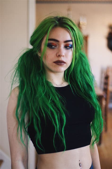 Loading... | Green hair, Hair styles, Scene hair