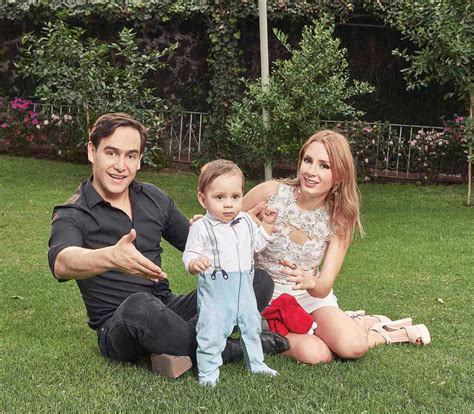 Desmienten a amiga Julián Figueroa sobre ultimo mensaje - Uniradio Informa