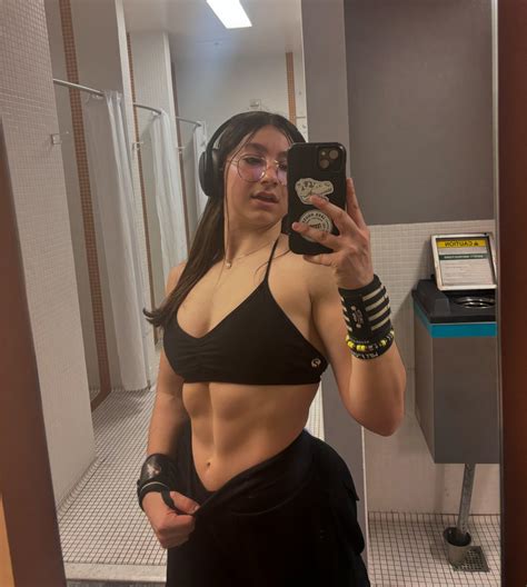 Kacey Green (@kacey.green) • Instagram photos and videos