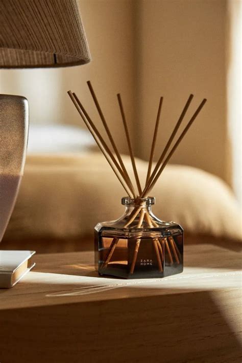 пахучки для дома | Fragrance photography, Bottle design, Reed diffuser ...