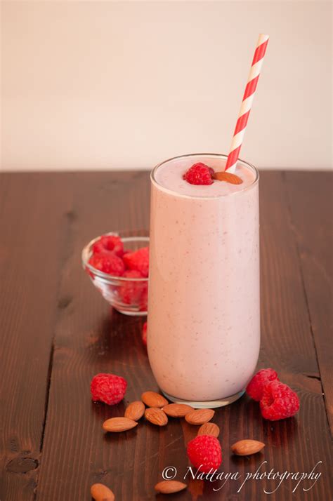 natty's pantry - Creamy Raspberry Almond Greek Yogurt Smoothie Recipe