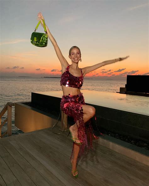 Leonie Hanne Outfit 11/03/2022 • CelebMafia