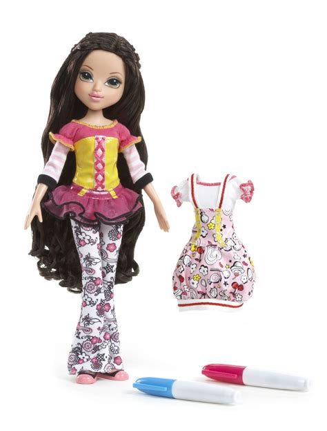 Amazon.com: Moxie Girlz Art-titude Doll - Lexa