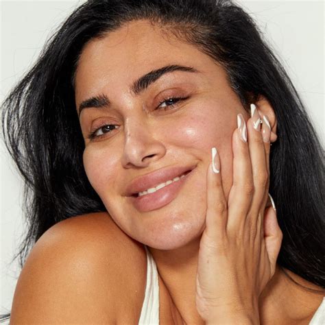 Huda Beauty S In Dubai Kaufen - Infoupdate.org