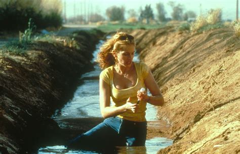 Pin by Patrick Graham on Big Fish | Erin brockovich, Julia roberts erin