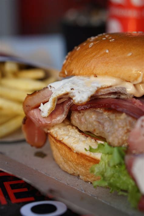 Marchello Burger – Lazy