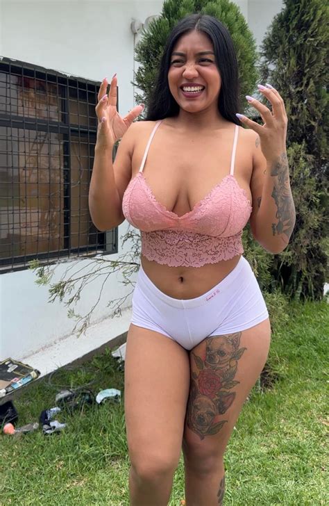 Karo Vargas - Karo Vargas added a new photo.