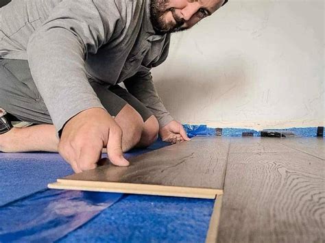 how to put laminate flooring on concrete
