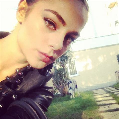 Eva Dedova Resimleri - Sinemalar.com