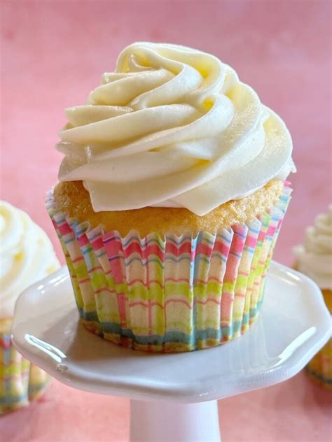 Cream Cheese Sour Cream Frosting - My Country Table
