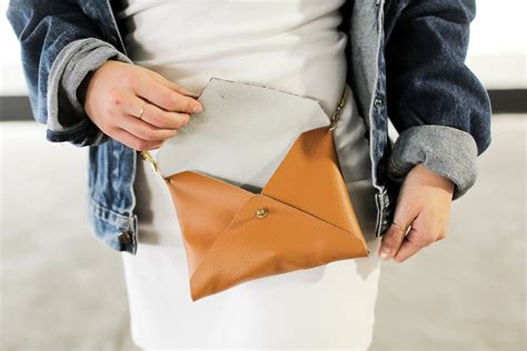 DIY a Fanny Pack! — The Sorry Girls