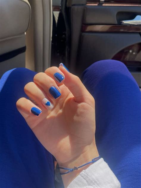 nails 💅 | Дизайнерские ногти, Синий лак для ногтей, Маникюр