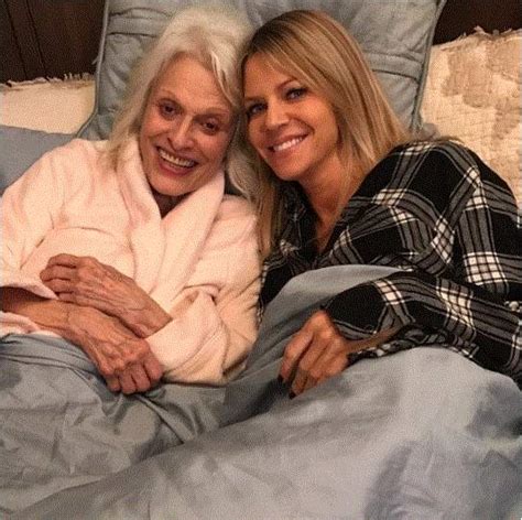 What is Kaitlin Olson Net Worth 2022? Who is her Husband?