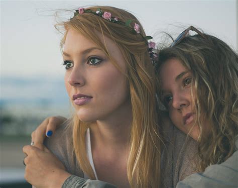 ¿Cómo ser lesbiana? 5 tips que te ayudarán a descubrir tu identidad
