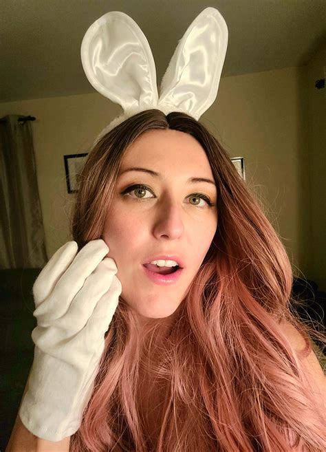 Bunny Cosplay by pizzacakecomic from Patreon | Kemono