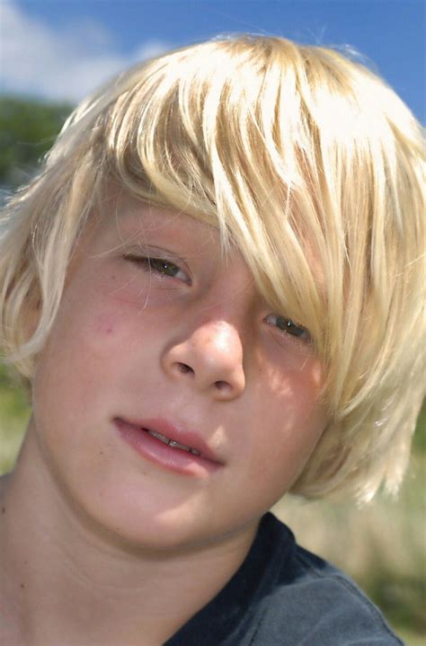 pin  federico diaz  portail boy trendy boys haircuts blonde