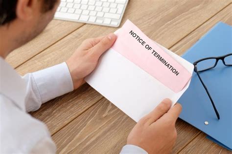 UAE: Can an employee ask for 3-month compensation in case of termination?