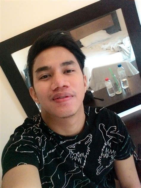 AVAILABLE NOW 🇵🇭, Filipino Male escort in Manila