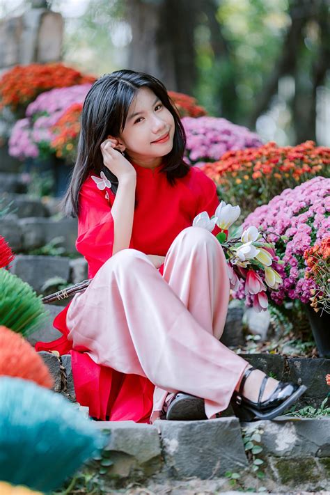 woman with a big butt 3