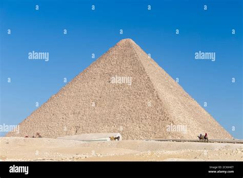 The pyramid of Khufu, Giza, Egypt Stock Photo - Alamy