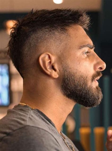 Cabelo Curto Masculino Com Barba