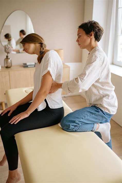What Causes Lower Back Pain in Females?