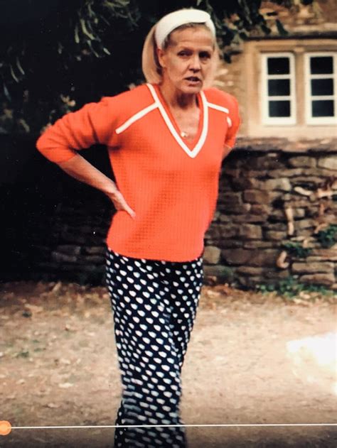 Pin de Hege Brynildsen em Agatha Raisin inspirasjon