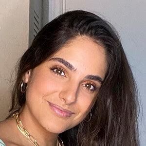 isabella ladera tiktok star age birthday bio facts family net