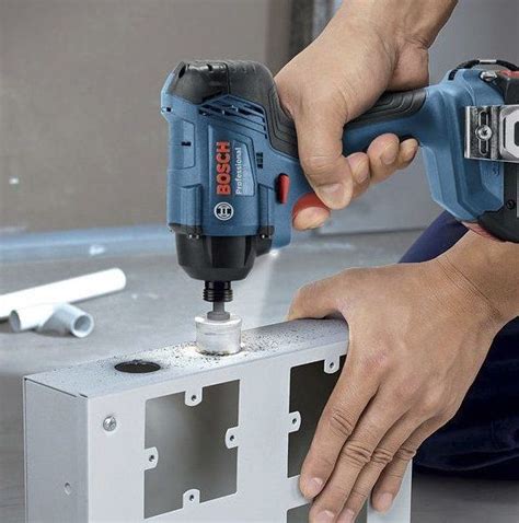 Аккумуляторный гайковерт Bosch GDR 180-LI, 06019G5123 - Купить ...